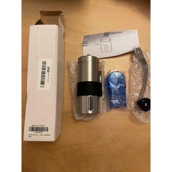 New 3pc Pill Crusher Cleaning Brush and Pill Splitter - Picture 1 of 6